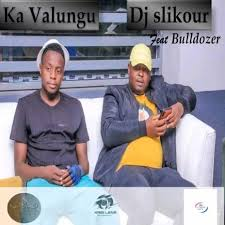 Beekay Monalayzzar – Amalobola (3 step revisit) (feat. Dj Jasy Sa)